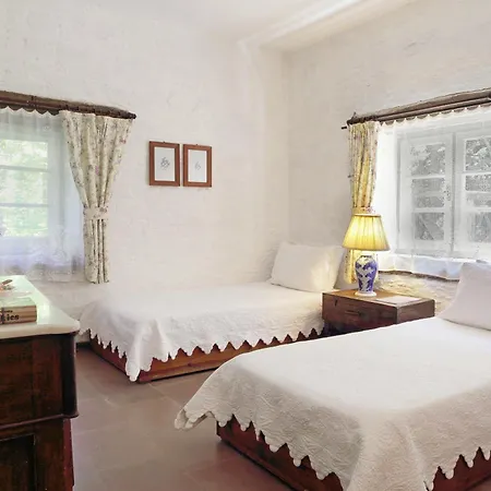 Hotel Nisanyan